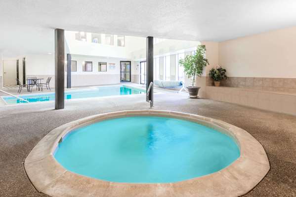  - Days Inn Carbondale