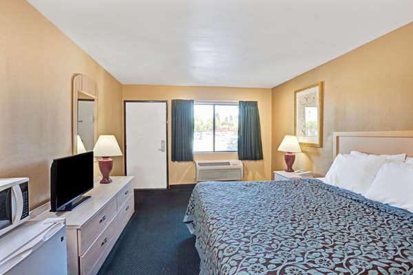  - Days Inn Whittier