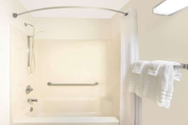  - Days Inn Kingdom City - I-70, Exit 148