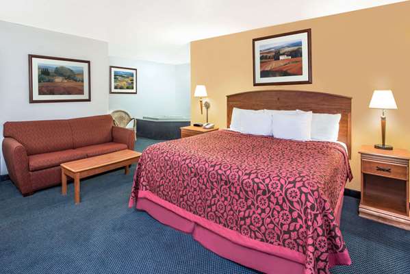 - Days Inn Kingdom City - I-70, Exit 148