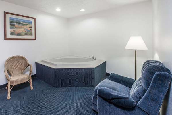  - Days Inn Kingdom City - I-70, Exit 148