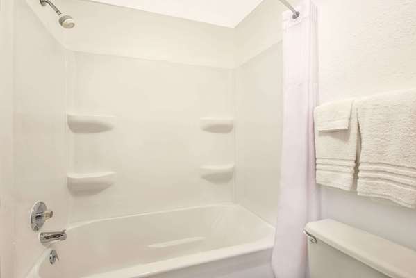  - Days Inn Kingdom City - I-70, Exit 148