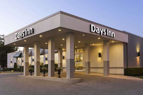 Exterior view - Days Inn London