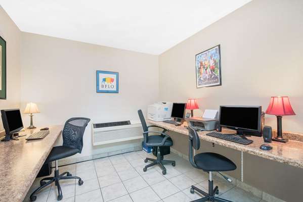 Conference Area - Days Inn Fargo Airport-Dome Suites