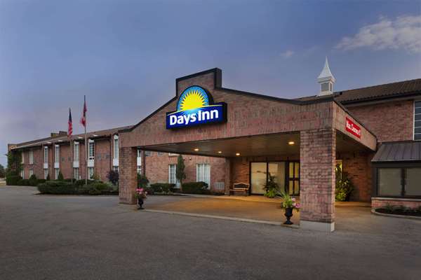 Exterior view - Days Inn Brantford