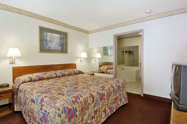  - Days Inn Cartersville