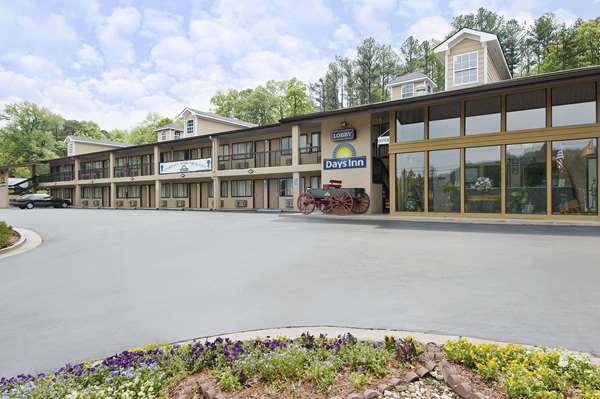 Exterior view - Days Inn Cartersville