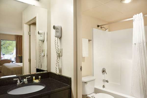  - Days Inn Kuttawa - I-24 & I-69, Exit 40