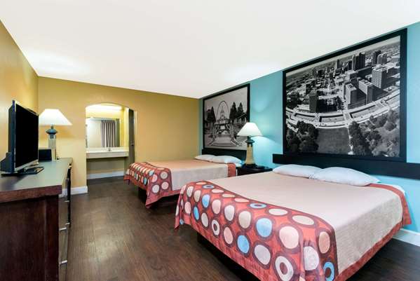  - Super 8 Motel Fenton