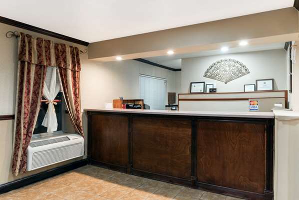  - Super 8 Motel Fenton