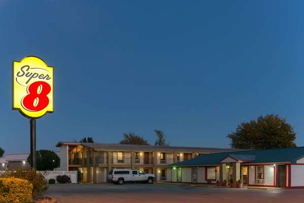Exterior view - Super 8 Motel Fenton