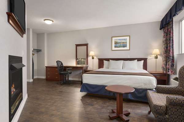 Suite - Days Inn Brockville