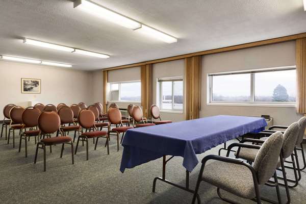  - Days Inn Brockville