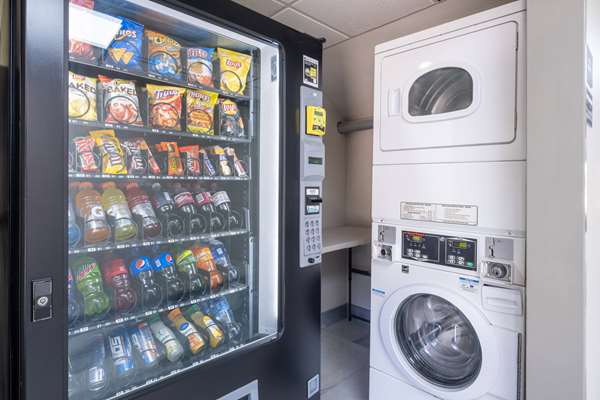 Amenities - Days Inn & Suites Commerce