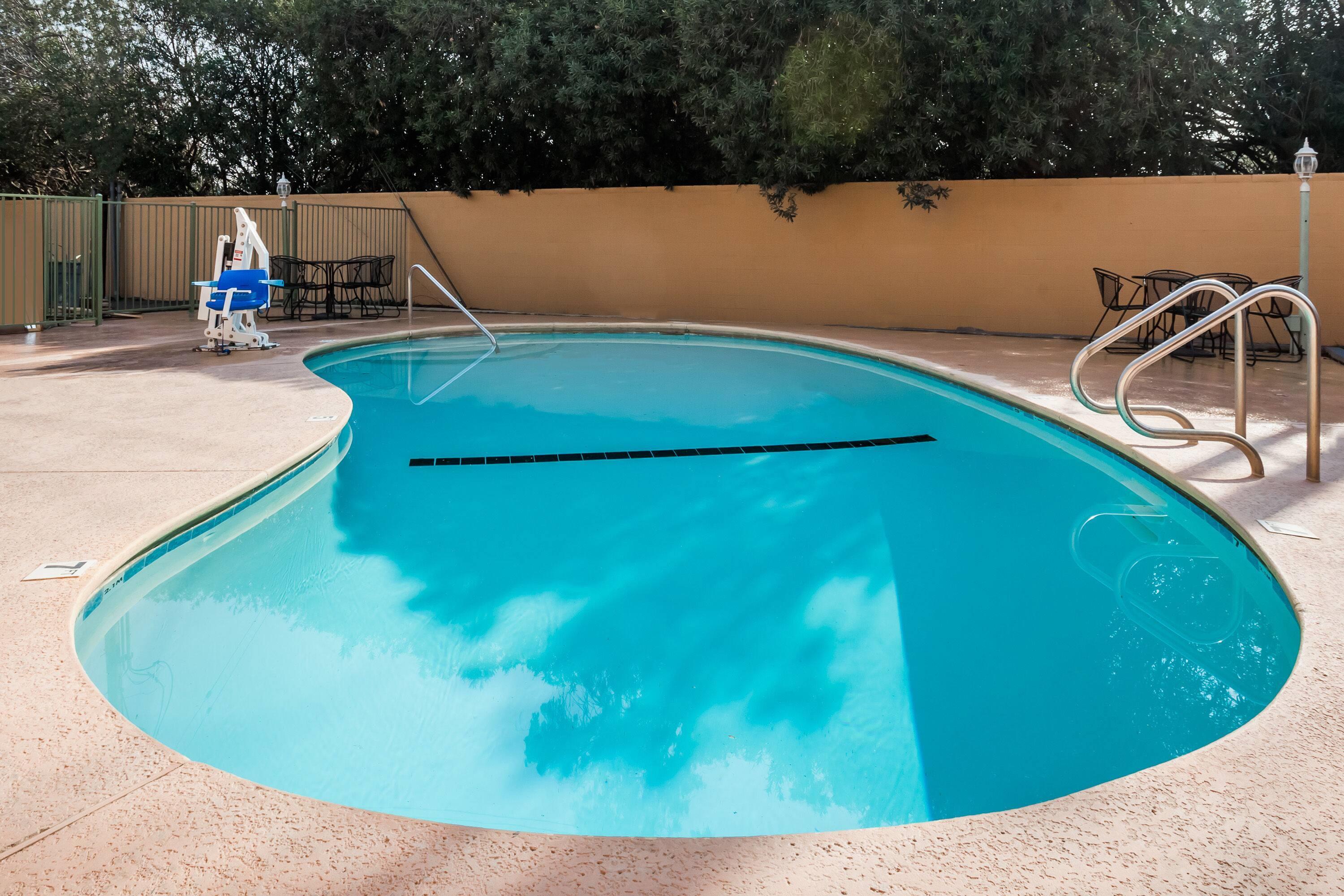 Pool | Super 8 by Wyndham Visalia