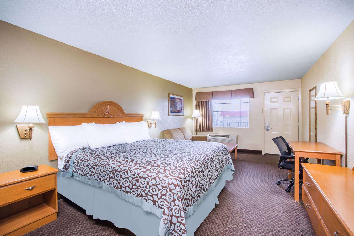 Days Inn Tallulah I20, Exit 171, LA See Discounts