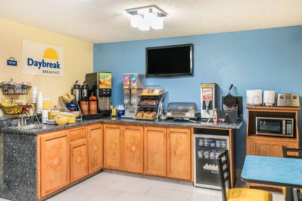  - Days Inn Tucumcari - I-40, Exit 332