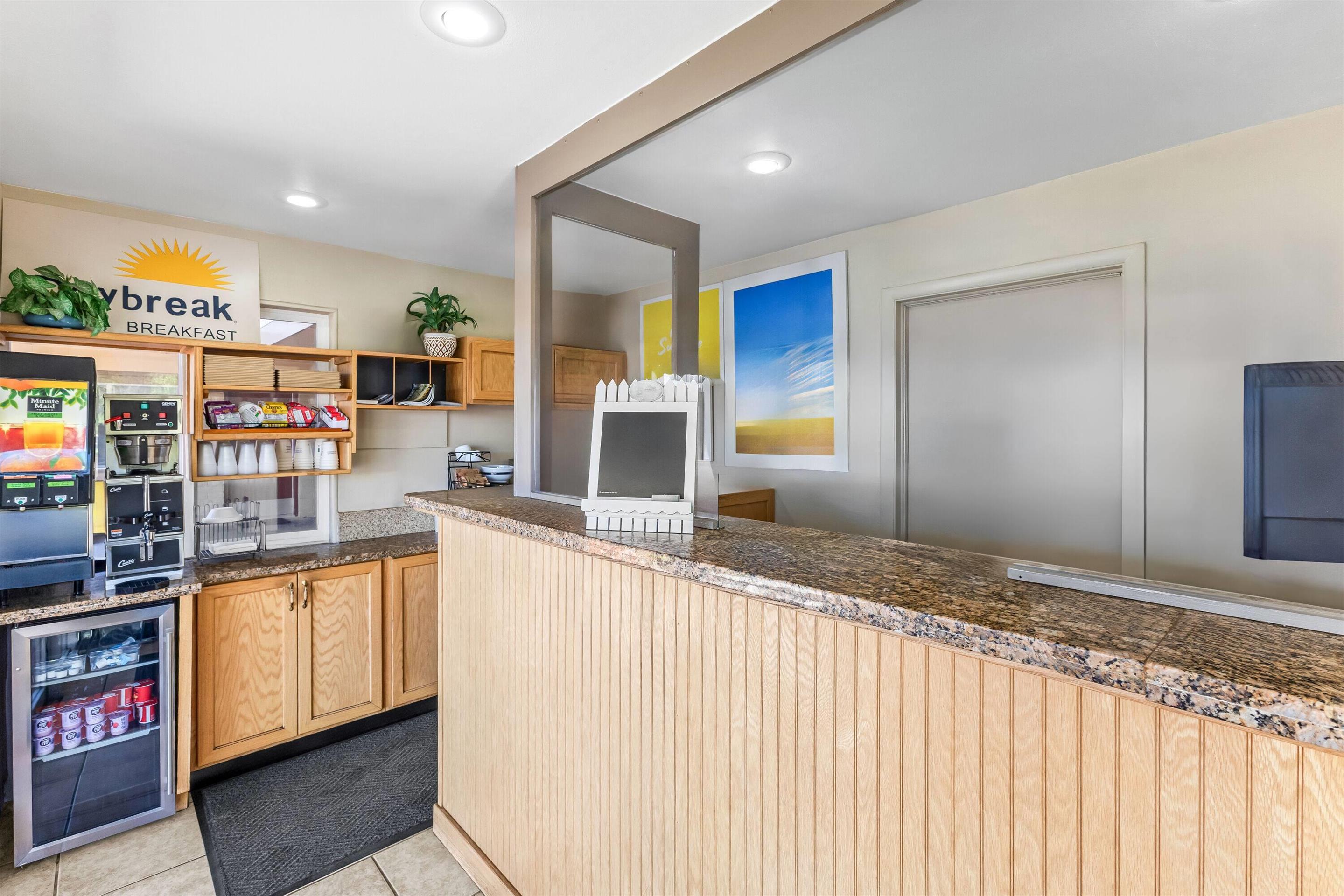 Reception | Days Inn by Wyndham Elko