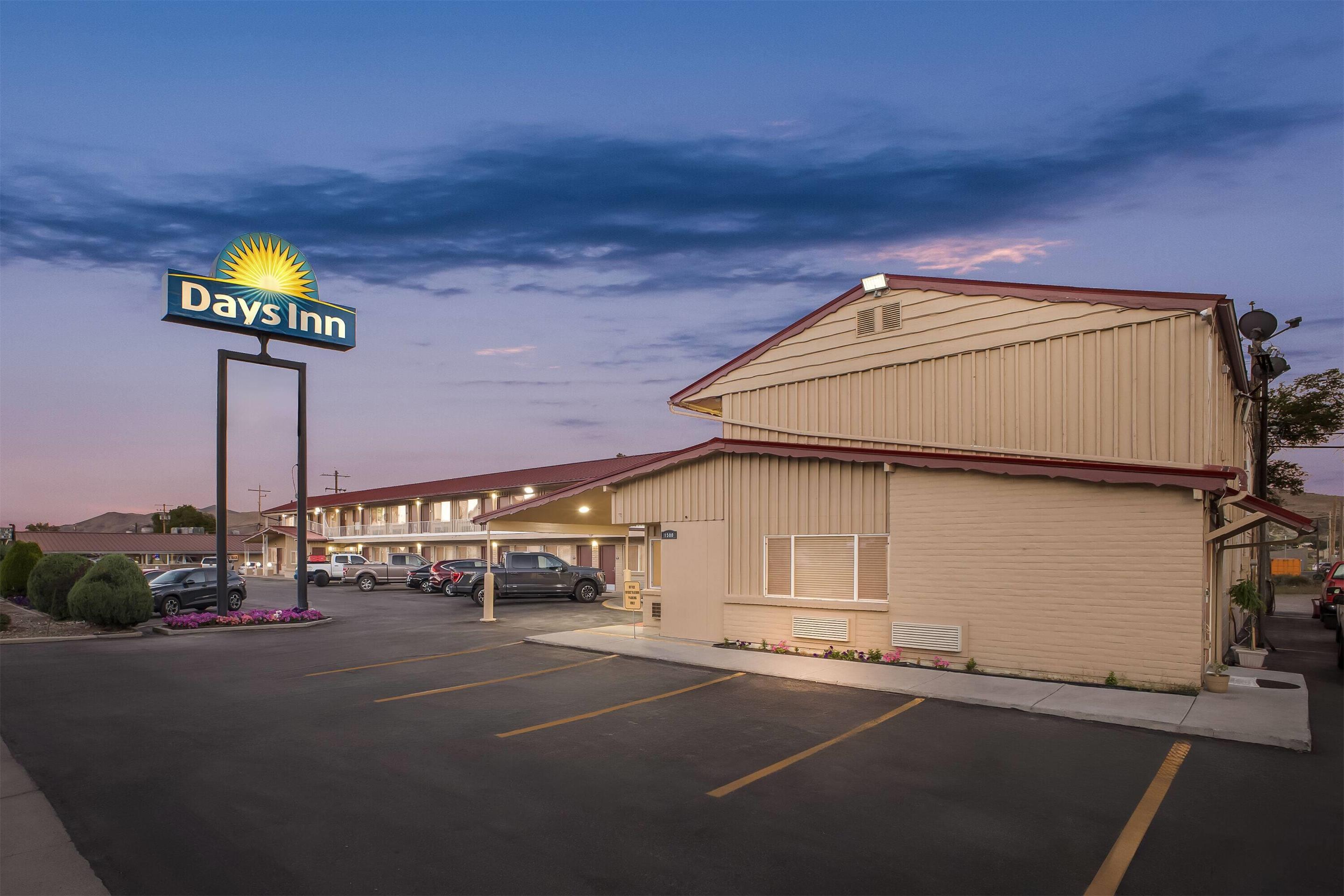 Exterior | Days Inn by Wyndham Elko