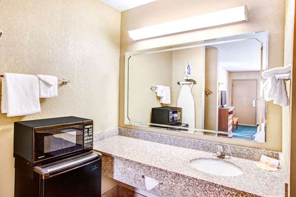  - Days Inn Kennesaw - I-75, Exit 269