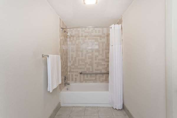  - Days Inn North Winston-Salem