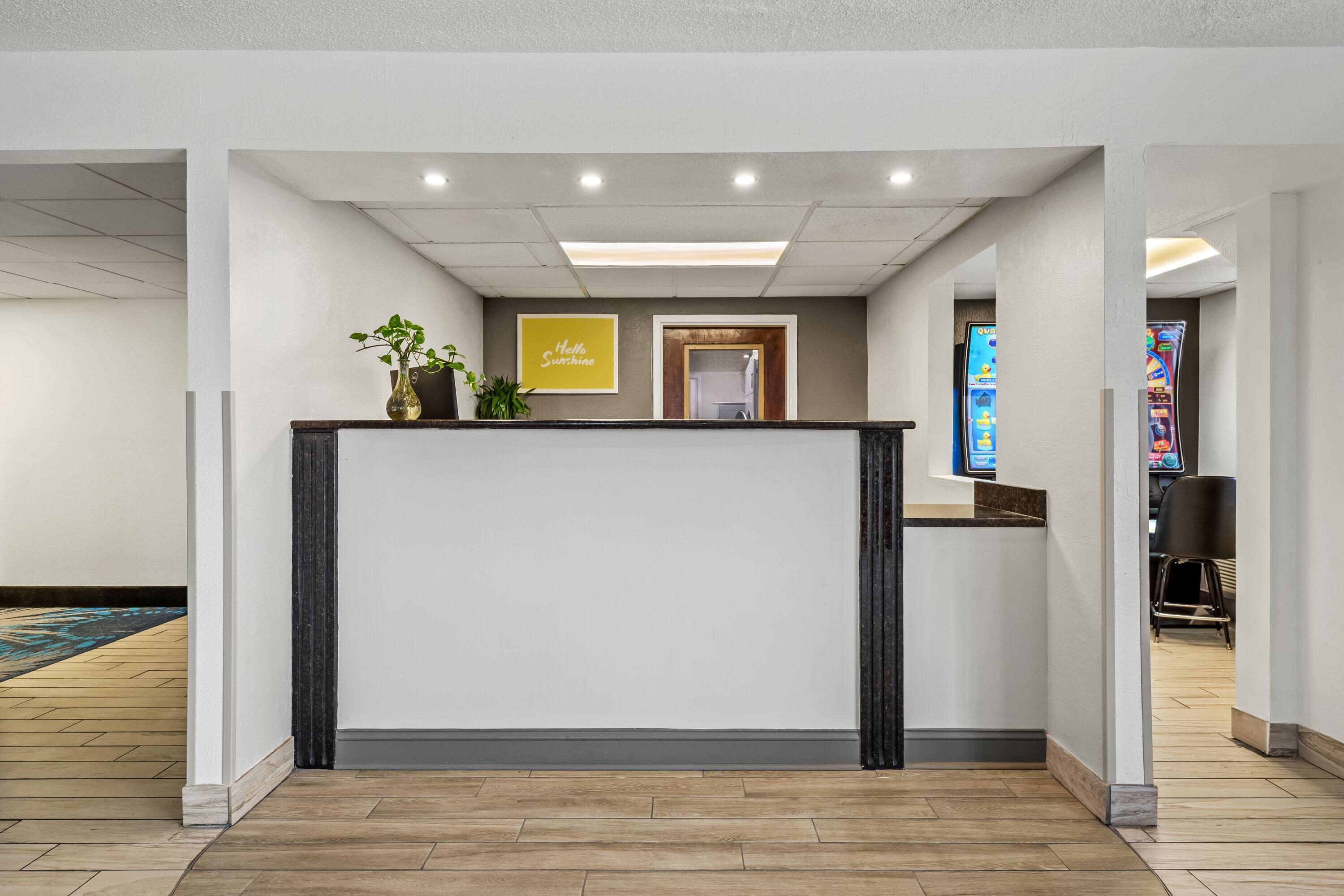 Lobby | Days Inn by Wyndham Lancaster PA Dutch Country
