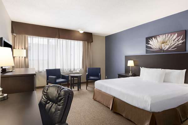  - Days Inn Montreal Airport St Laurent