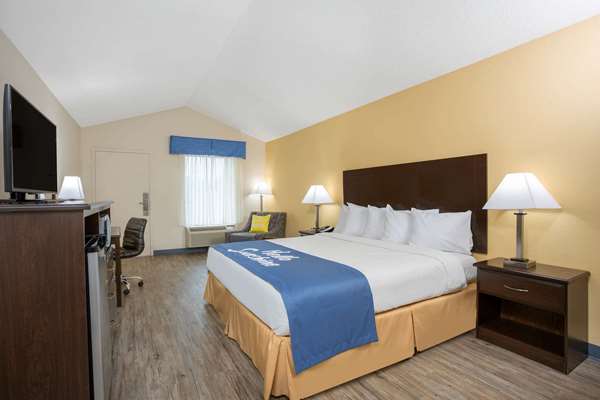  - Days Inn Lake City