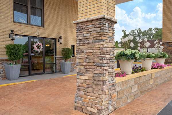 Exterior view - Days Inn Lake City