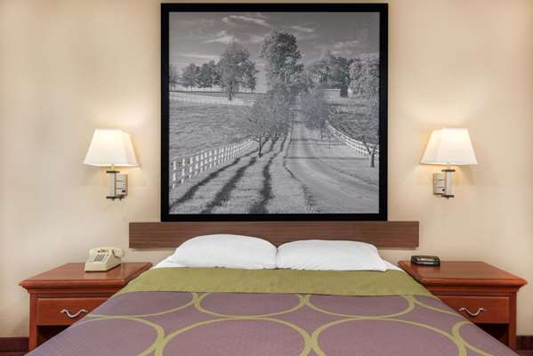  - Super 8 Hotel Vincennes