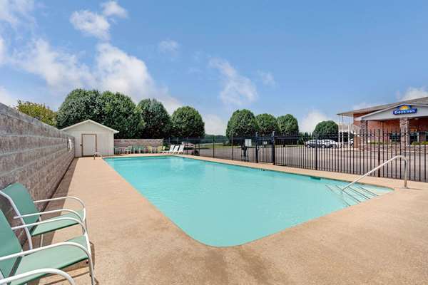 Pool - Days Inn Joelton