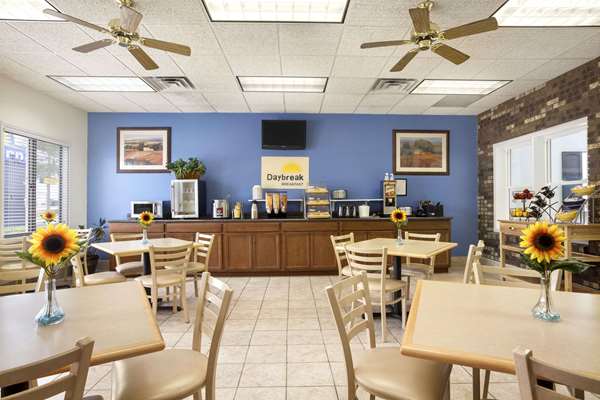  - Days Inn Oglesby - I-39, Exit 54