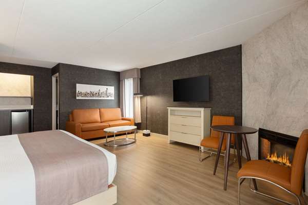  - Days Inn West Mississauga