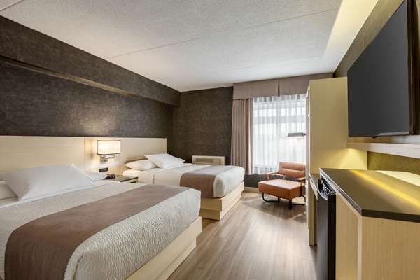 - Days Inn West Mississauga