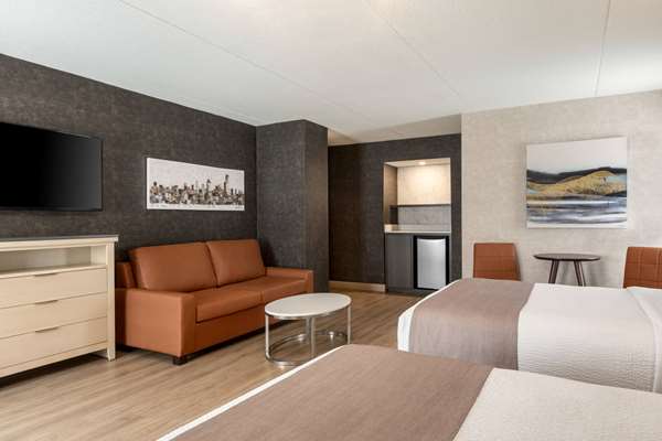  - Days Inn West Mississauga