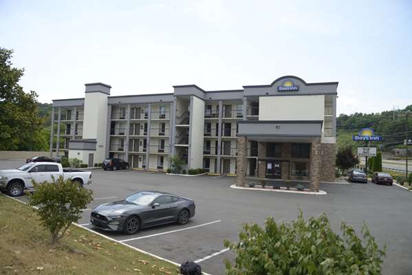 Exterior view - Days Inn Kodak - I-40, Exit 407