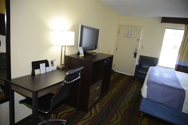  - Days Inn Kodak - I-40, Exit 407