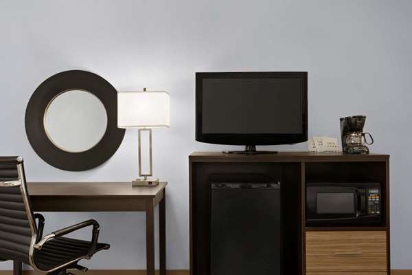  - Days Inn Anderson - I-85, Exit 19A