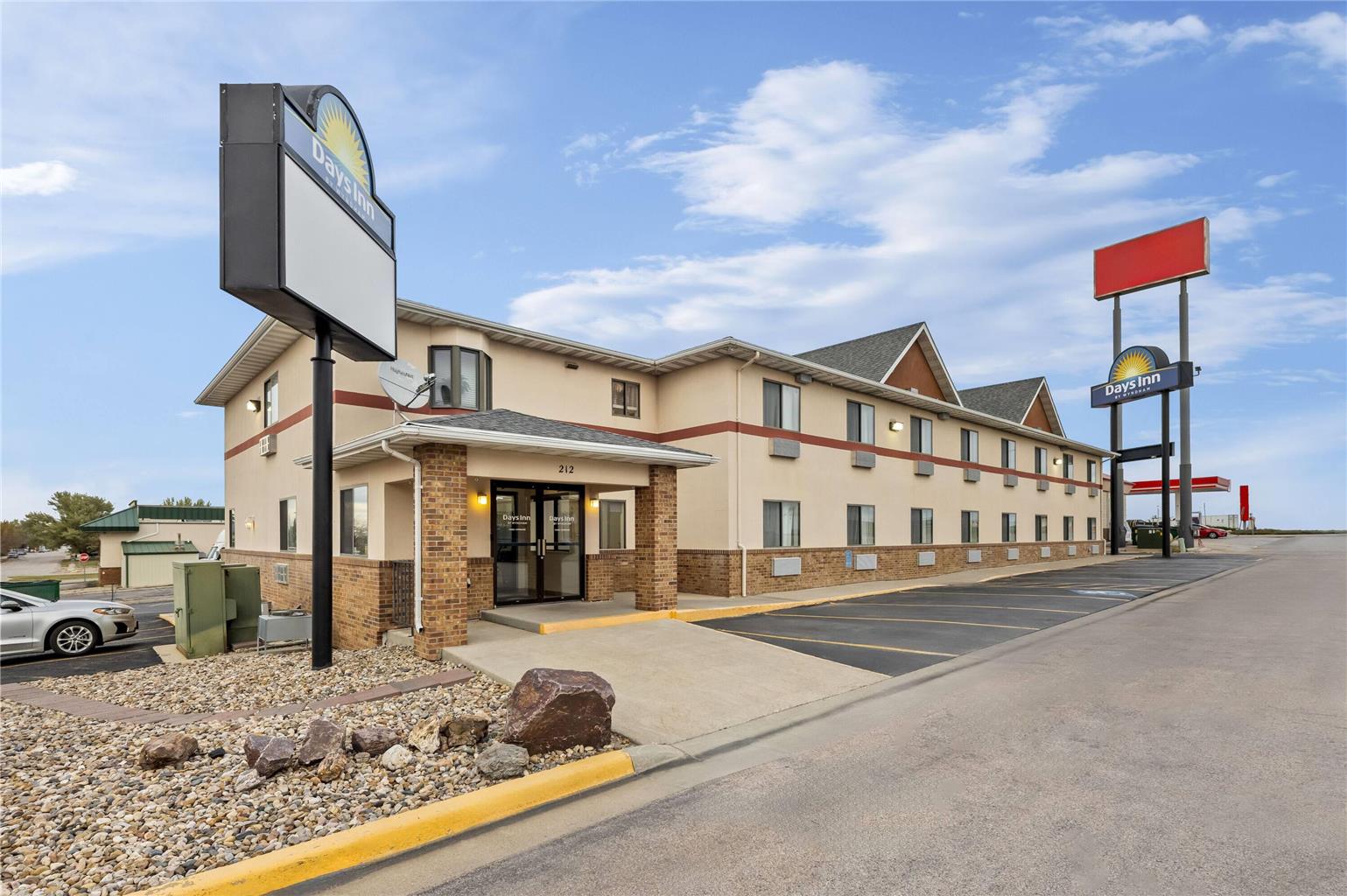 Days Inn Wall