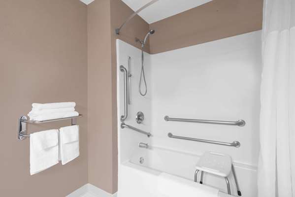  - Days Inn Watertown