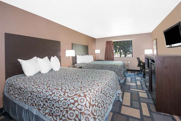  - Days Inn Watertown