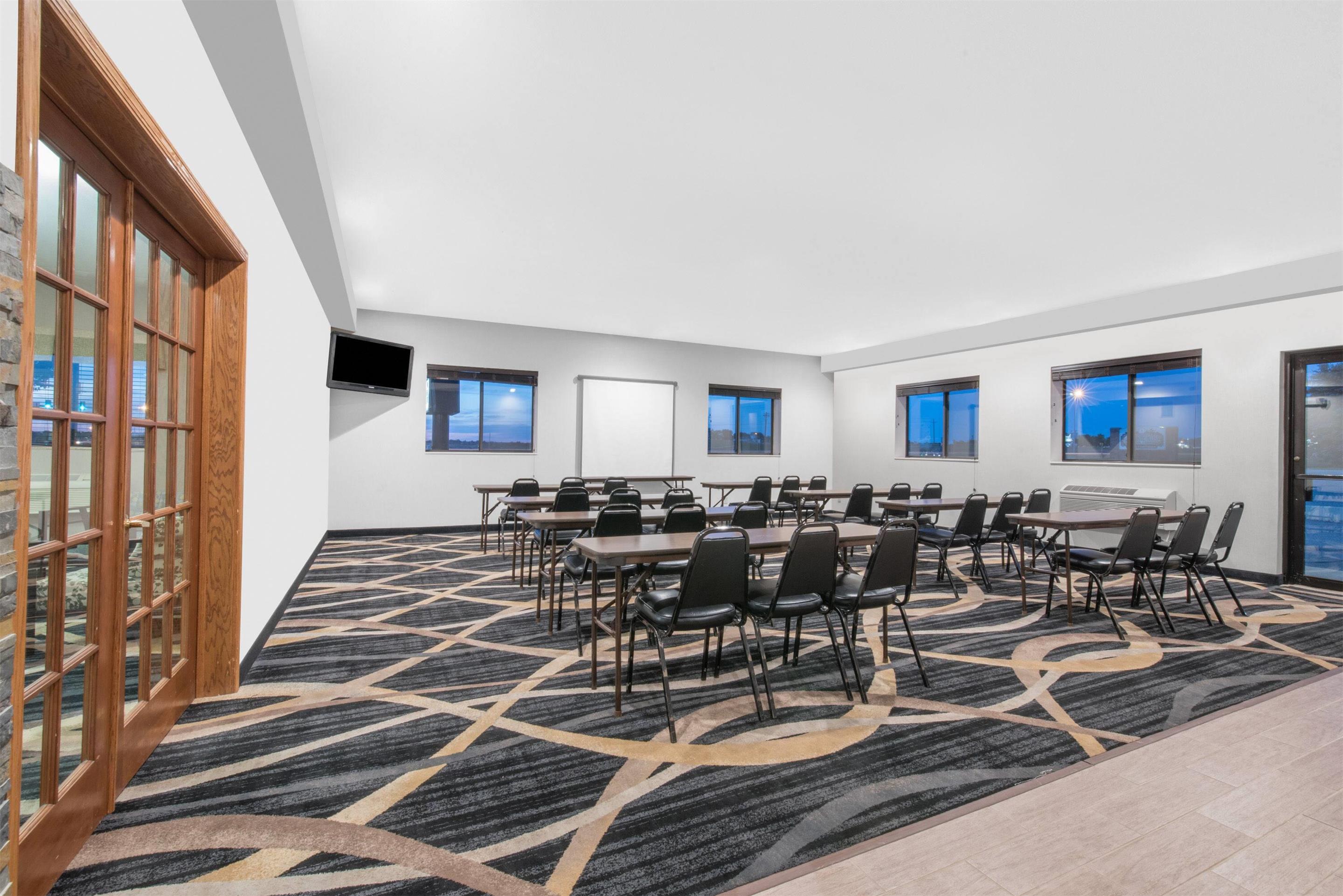 Meeting Room | Days Inn by Wyndham Watertown