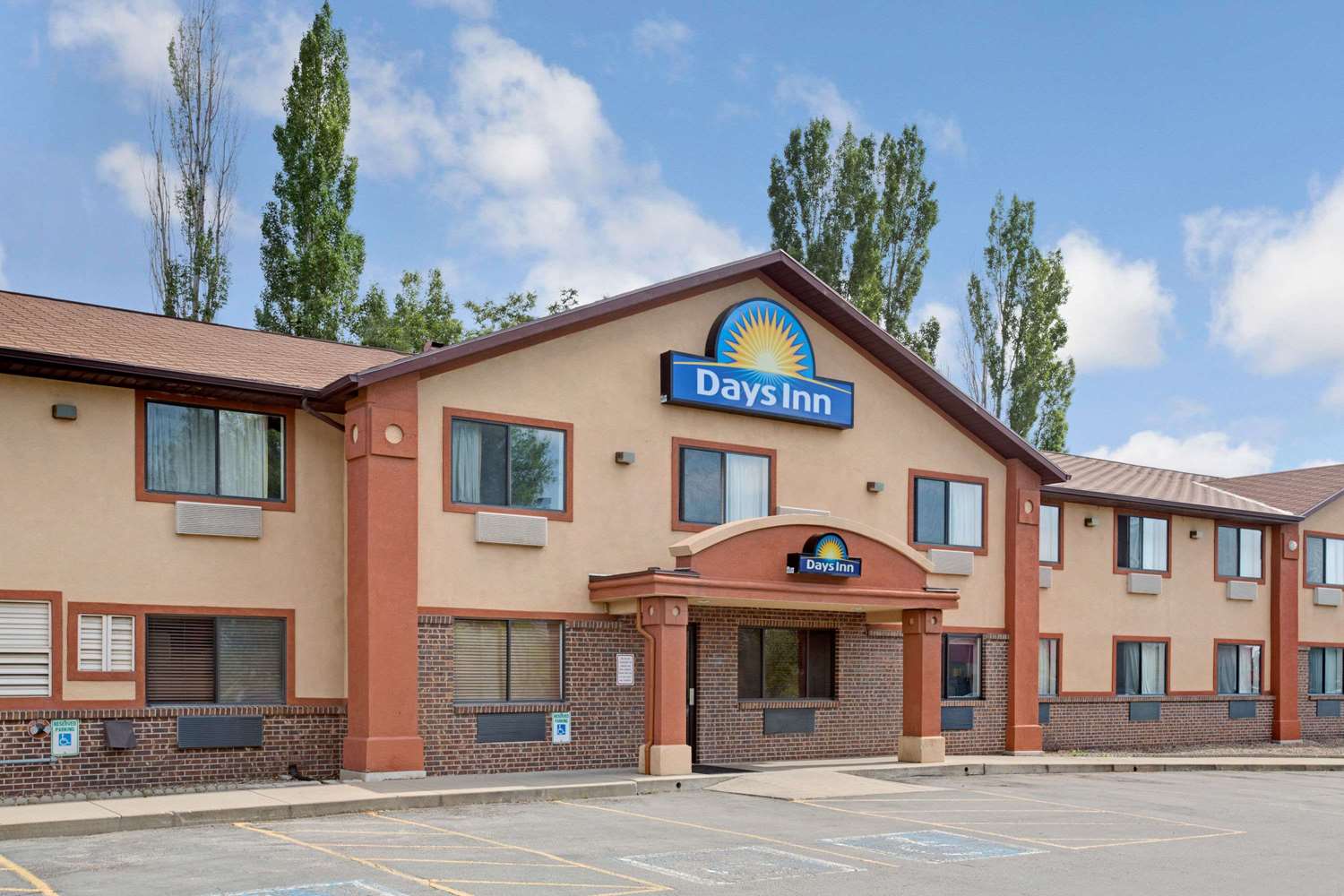 Days Inn Clearfield, UT See Discounts