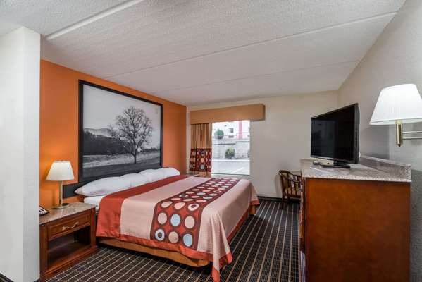  - Super 8 Hotel Dandridge - I-40, Exit 417