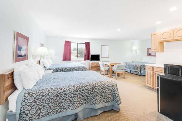 Suite - Days Inn Sturgis - I-90, Exit 30