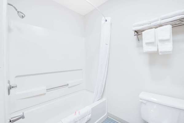  - Days Inn Sturgis - I-90, Exit 30