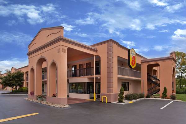 Exterior view - Super 8 Motel West Knoxville - I-40 & I-75, Exit 373