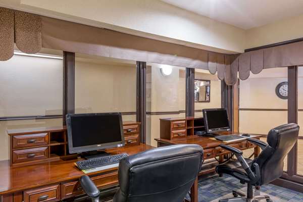 Conference Area - Days Inn & Suites Bridgeport - I-79, Exit 119