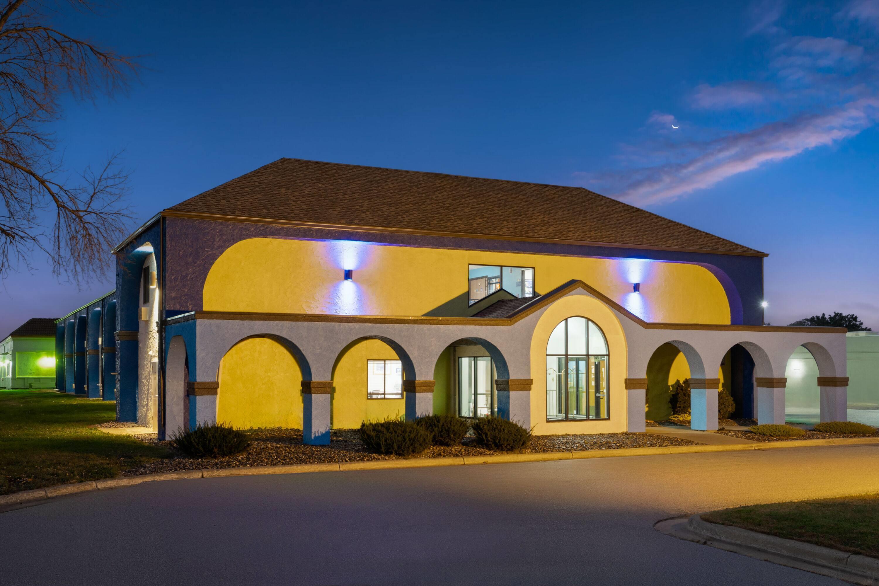 Exterior | Days Inn by Wyndham Austin