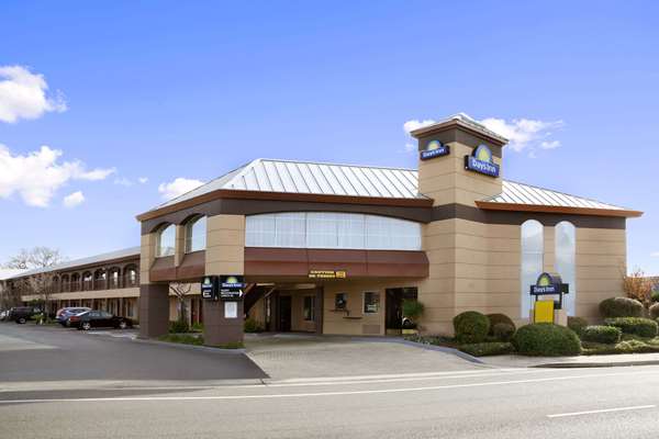 Exterior view - Days Inn Rocklin